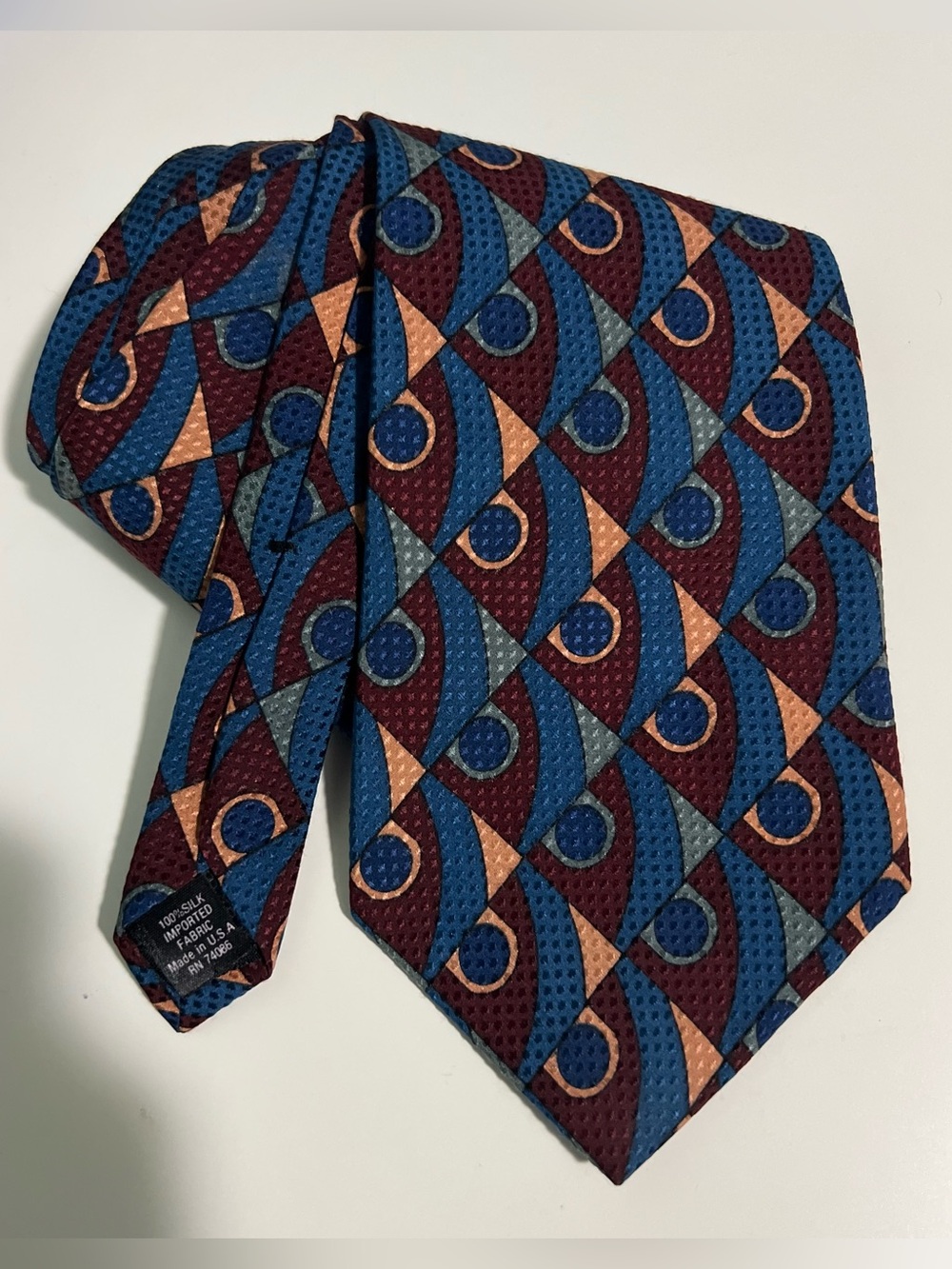 Vintage Zenio 100% Silk Tie Geometric Pattern. Italian silk made in USA.